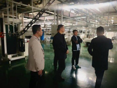 政府持續關注匠衣洗護,鐵嶺張書記蒞臨北京參觀智能云洗衣模式